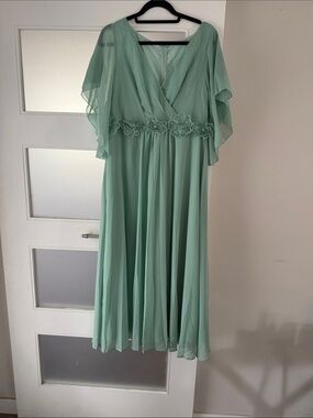 Source Unknown Mint Green Chiffon Maxi Dress with Floral Waist